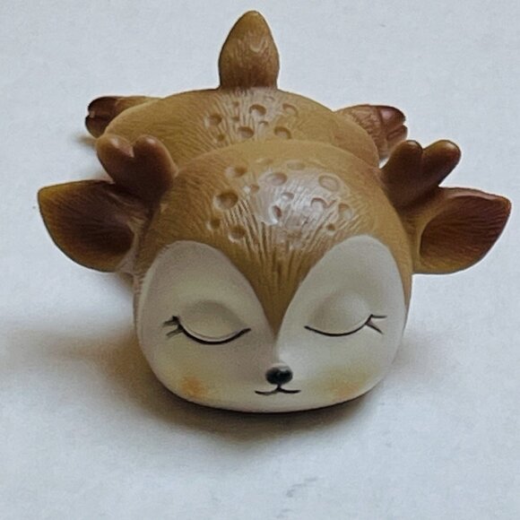 Figurines Decor Miniature Animal Ornaments Toy Sleeping Fawn - Picture 2 of 7